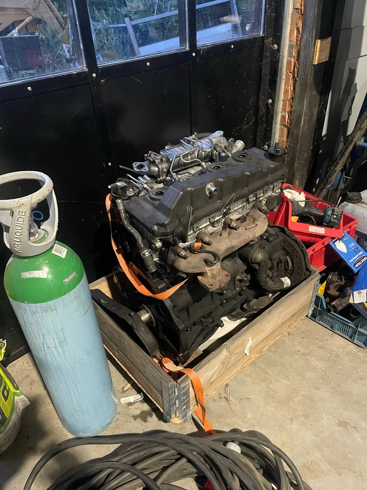 Toyota D4D 2.5 diesel motorblok met cilinder schade (2006), Auto-onderdelen, Ophalen of Verzenden, Gebruikt, Toyota