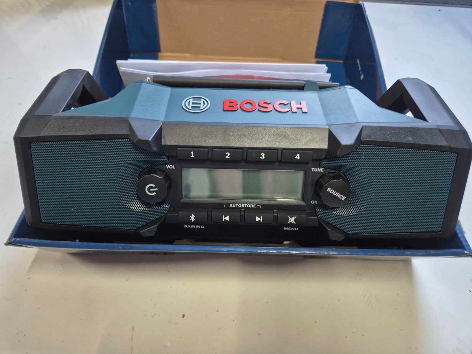 Bosch GPB 18V-2 C Professional, Ophalen of Verzenden, Nieuw, Bouwradio