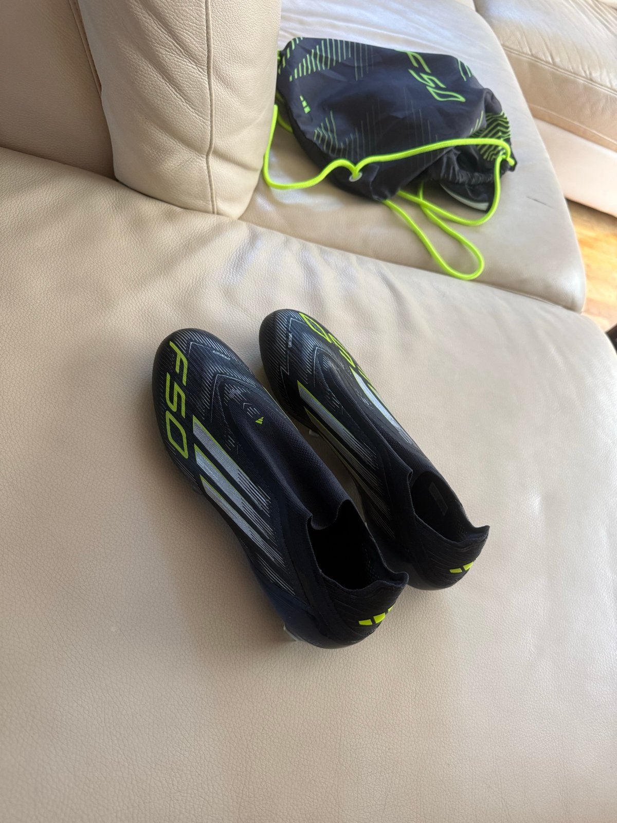adidas F50 Elite Veterloze Gras Voetbalschoenen 1x gedragen, Ophalen, Zo goed als nieuw, Schoenen