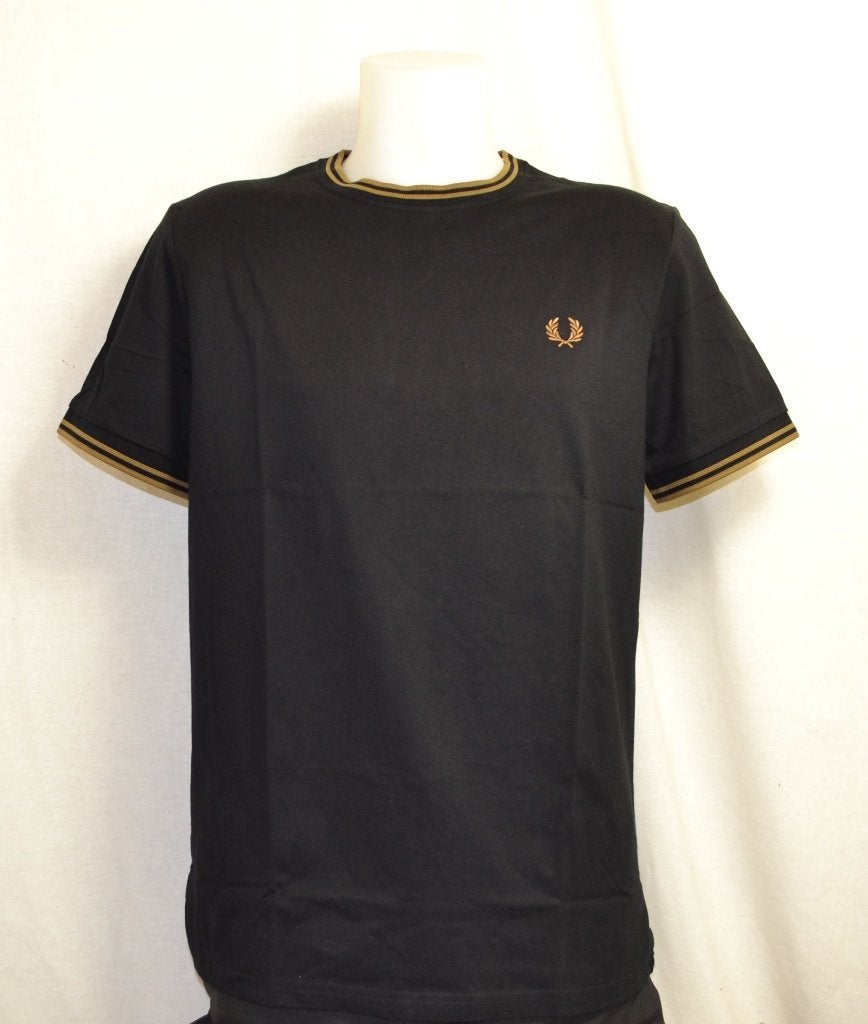 t-shirt fred perry twin tip zwart maat M en XXL nieuw, Kleding | Heren, T-shirts, Zwart, Nieuw, Overige maten, Ophalen of Verzenden