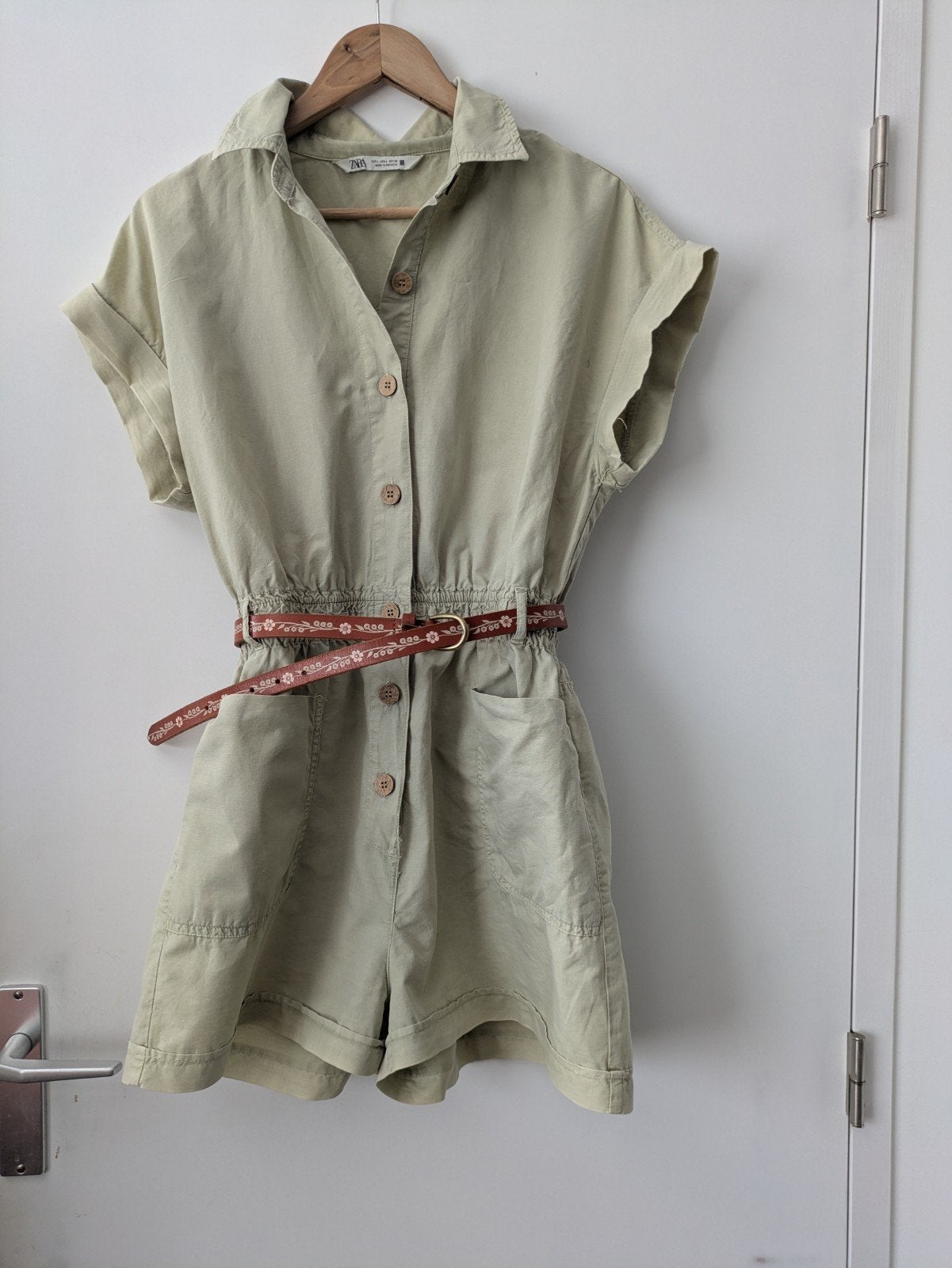 Zara Playsuit licht groen kleur, Kleding | Dames, Jumpsuits, Maat 38/40 (M), Zara, Onbekend, Ophalen of Verzenden