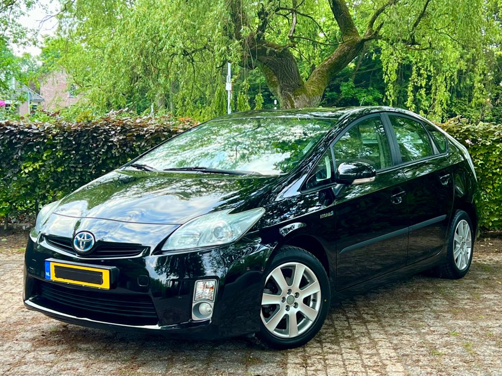 Prius 1.8 Facelift Toyota dealer oh / nieuwe apk, banden., Automaat, 1345 kg, 4 cilinders, 0 kg