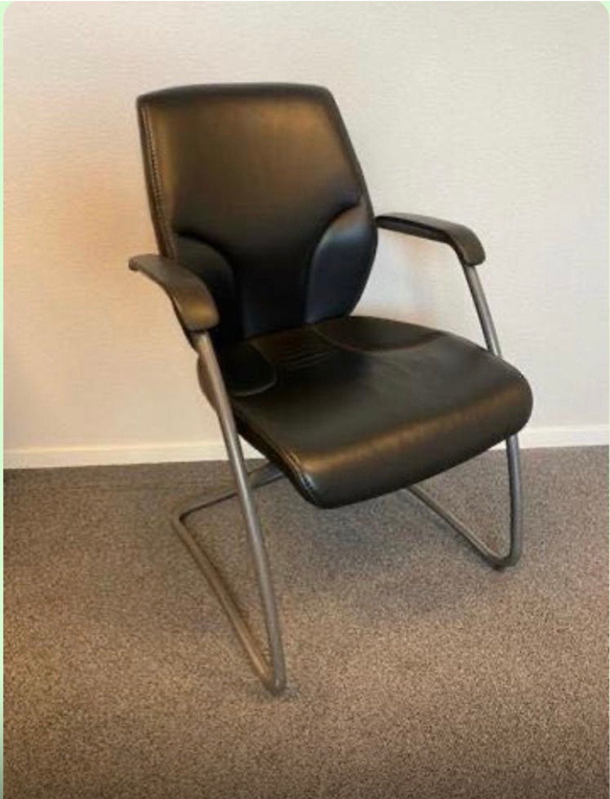 Elegante vergaderstoelen zwart leer 8x (Giroflex 64), Huis en Inrichting, Stoelen, Ophalen, Zwart, Leer, Zo goed als nieuw