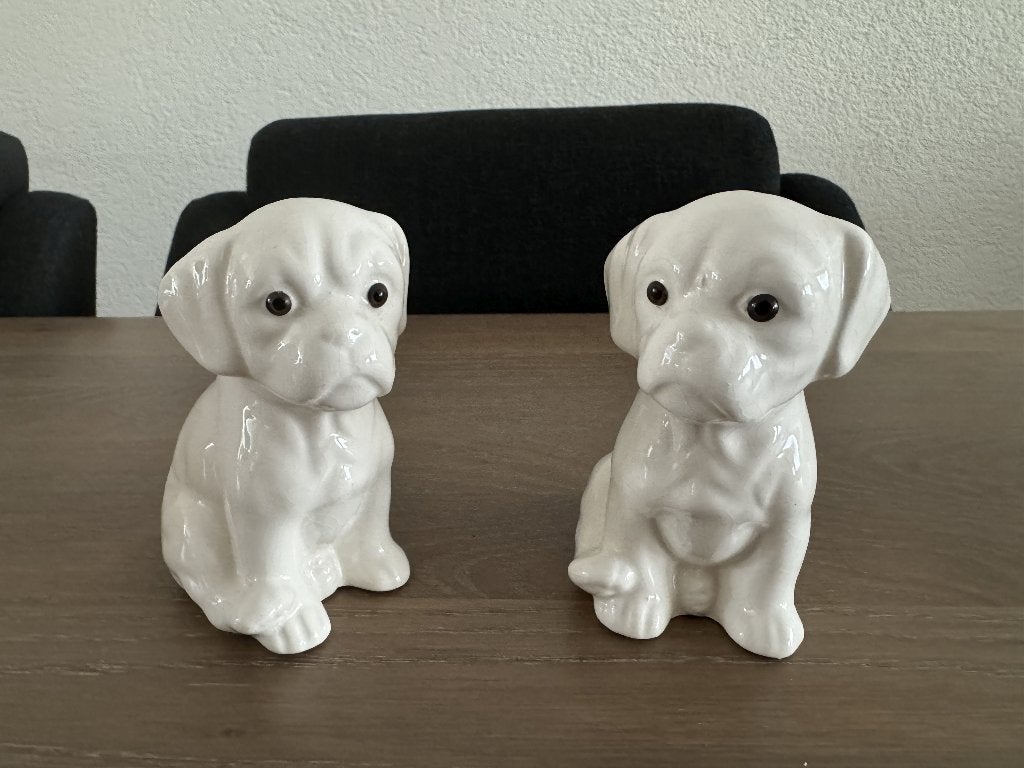 Set van 2 schattige witte puppy beeldjes, Ophalen of Verzenden, Zo goed als nieuw, Dier