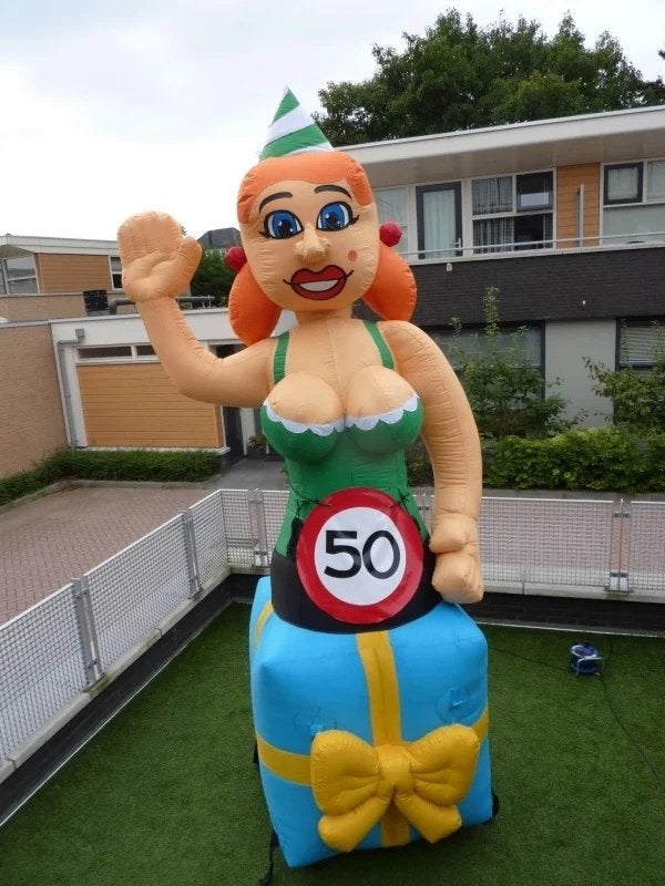 Jarige Jet opblaasfiguur te koop (afhalen in Julianadorp), Ophalen, Zo goed als nieuw, Verjaardag