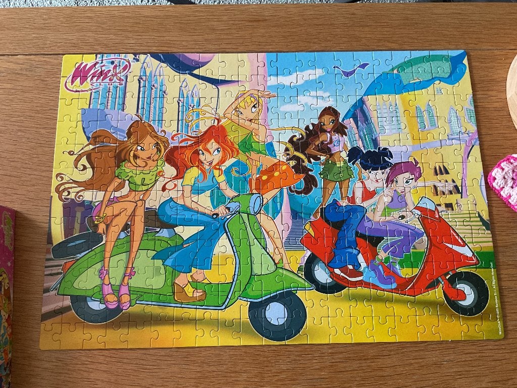 Winx Puzzel, Ophalen of Verzenden, Minder dan 500 stukjes, Zo goed als nieuw