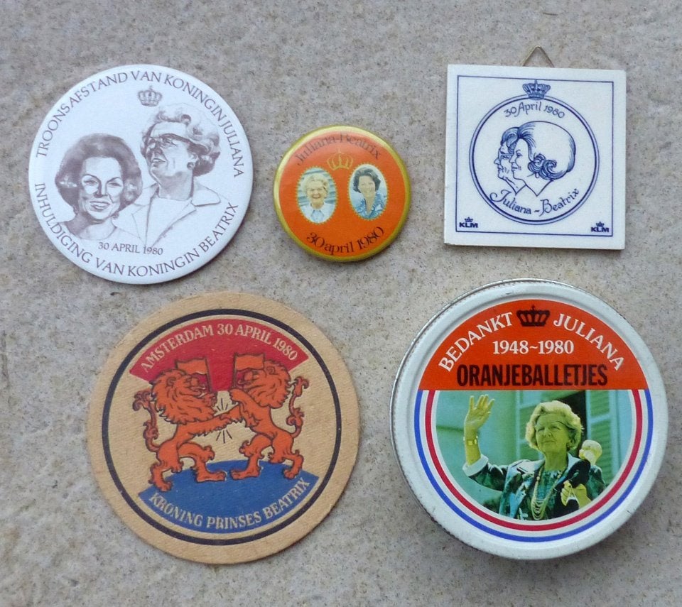 Inhuldiging koningin Beatrix 30 april 1980 items Juliana, Verzamelen, Ophalen of Verzenden, Gebruikt, Nederland, Overige typen