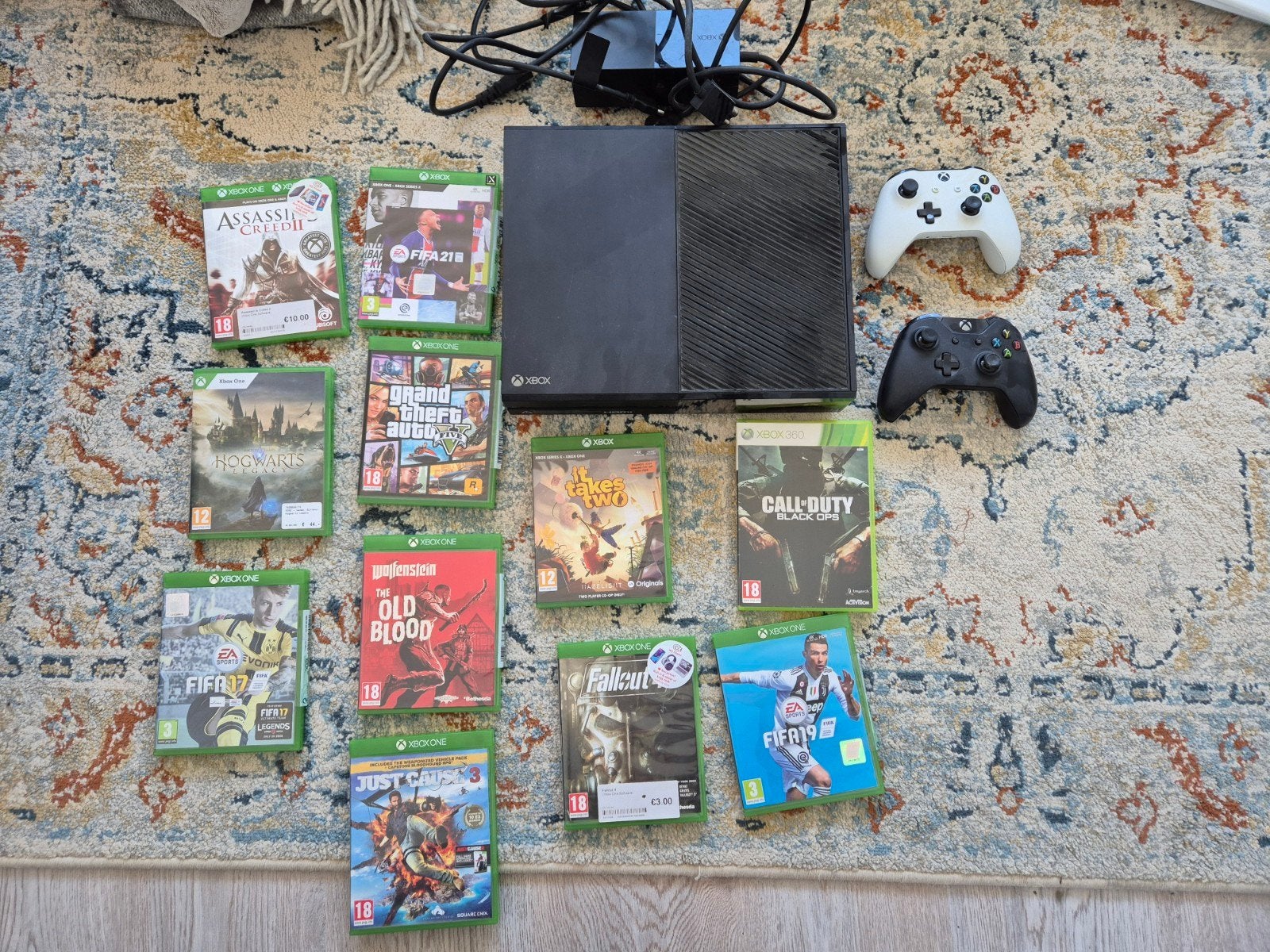 Xbox One console met 2 controllers en 11 games, Spelcomputers en Games, Ophalen, Xbox One, Met 2 controllers, Gebruikt