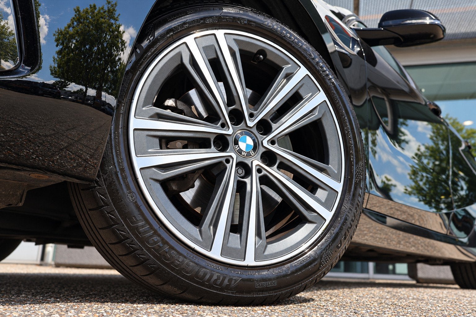 BMW 1-Serie (f40) 118i SportLine | Pano | Camera | LED | Vir, Auto's, Dealer onderhouden, 136 pk, Gebruikt, Met garantie (alle)