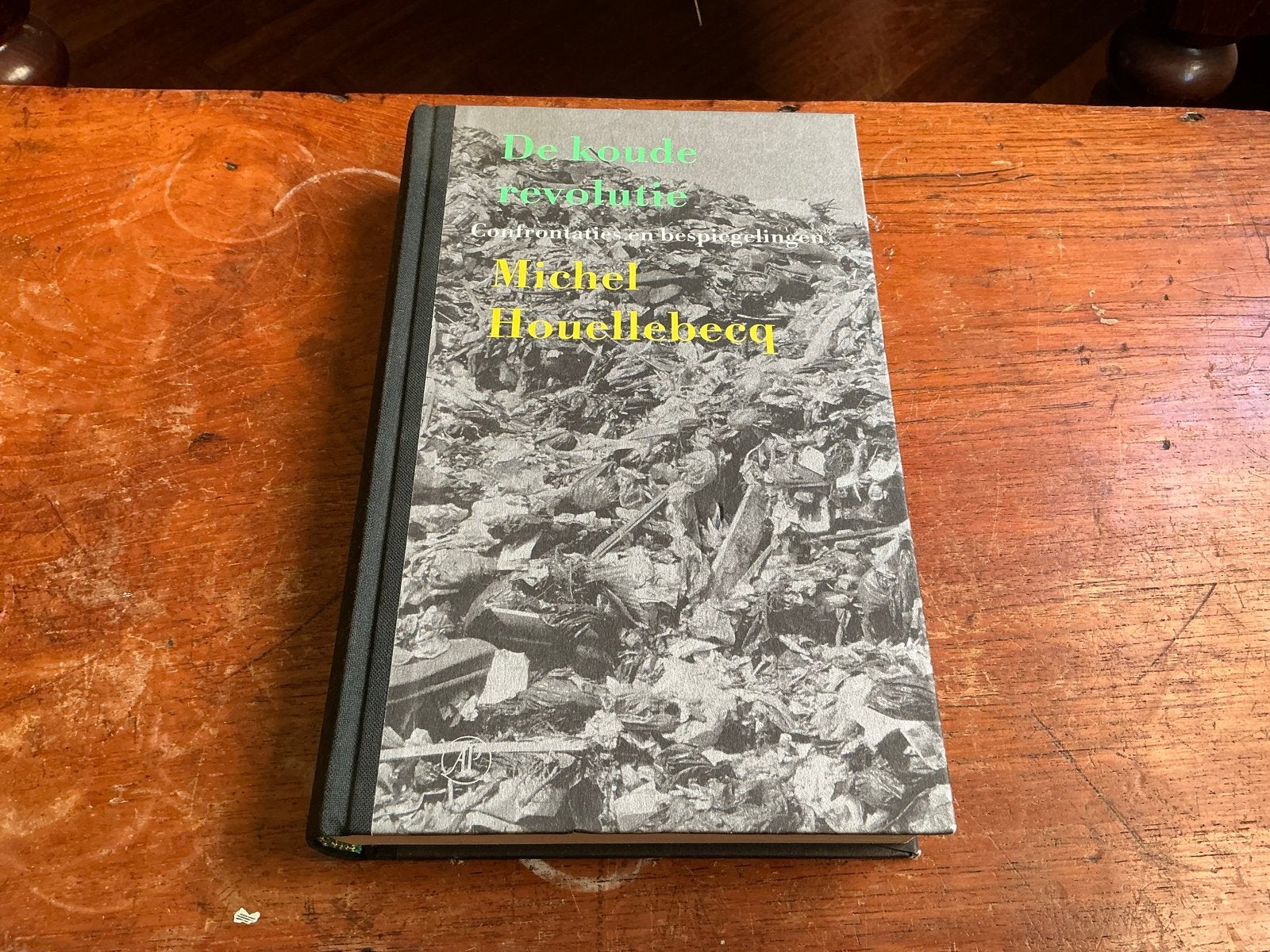 De koude revolutie - Michel Houellebecq, Ophalen of Verzenden, Gelezen, Europa overig