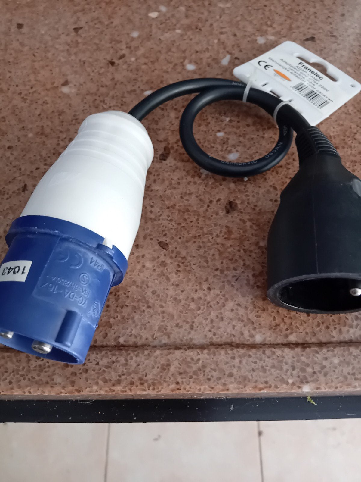 Franelec ADAP-CAMP Caravan Adapter 220V, Caravans en Kamperen, Ophalen of Verzenden, Nieuw