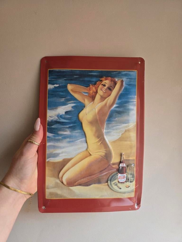 Pepsi-Cola Bathing Beauty Pin-Up Metal Sign, Antiek en Kunst, Ophalen of Verzenden