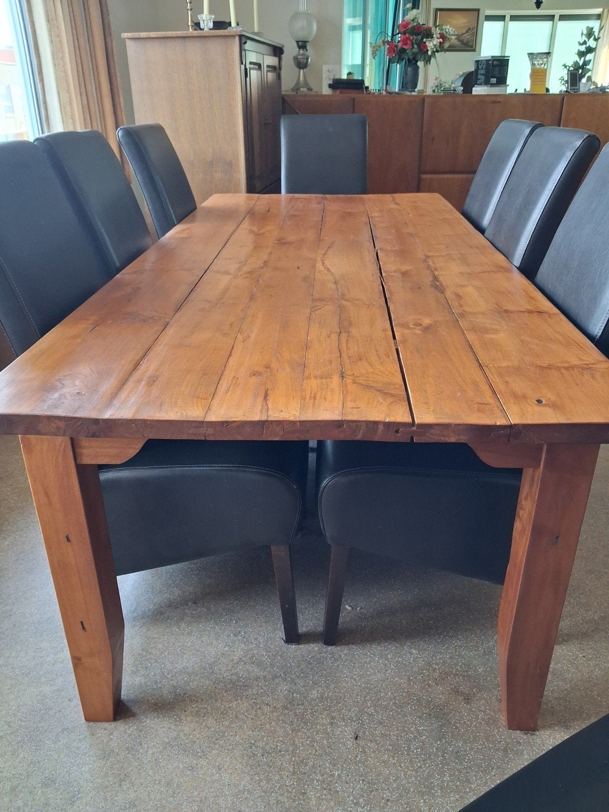 220x100 cm tafel met 8 donkerbruine leren stoelen, Huis en Inrichting, Tafels | Eettafels, Ophalen, Gebruikt, 200 cm of meer, 50 tot 100 cm