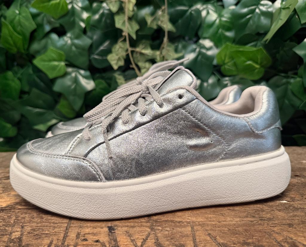bijna Nieuwe sneakers van Fitflop maat 39, Fitflop, Overige kleuren, Ophalen of Verzenden, Fitflop
