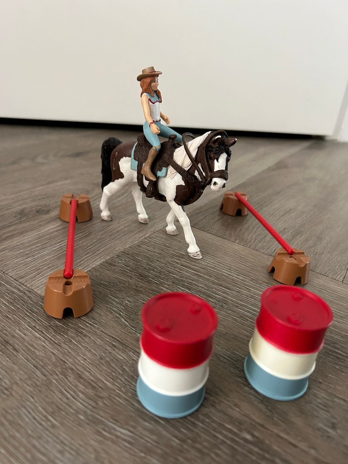 Schleich 42441 Barrel Racing met Cowgirl en Paard, Ophalen of Verzenden, Zo goed als nieuw