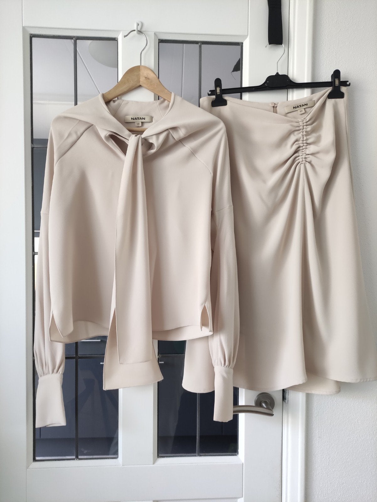 Natan tweedelige set: blouse (38) & rok (40) - Licht beige, Maat 38/40 (M), Verzenden, Beige, Gedragen