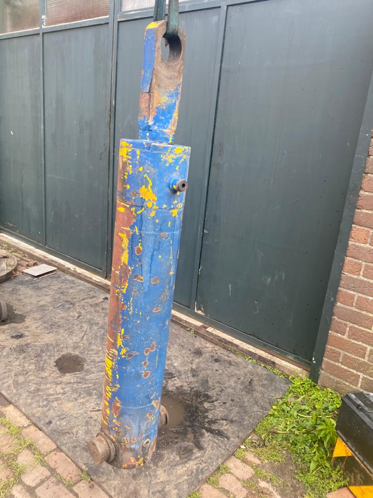 Hydraulische Cilinder, Ophalen, Gebruikt