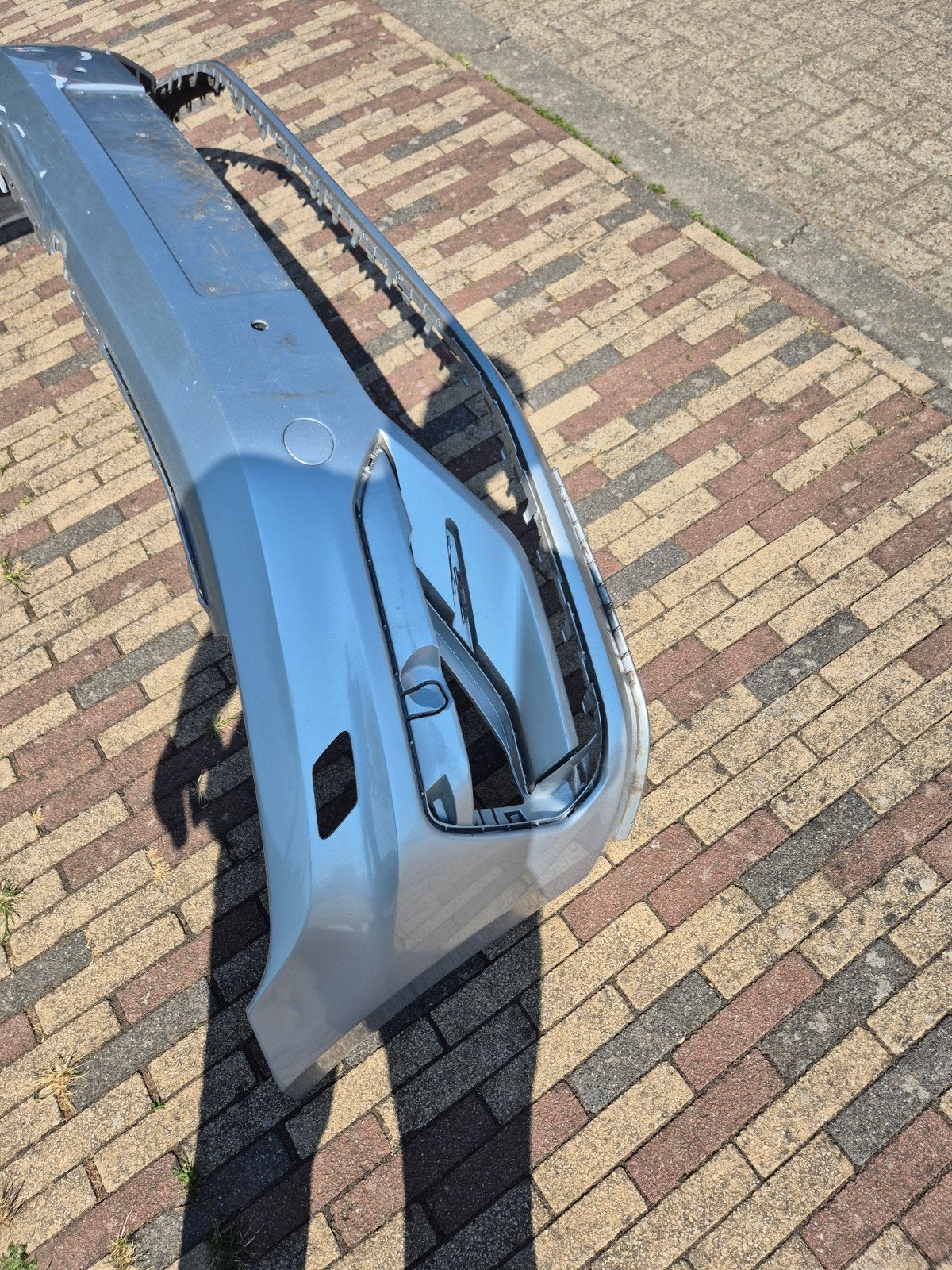Originele VW Touran 5T1 R-line bumper met schade, Ophalen of Verzenden, Voor, Bumper