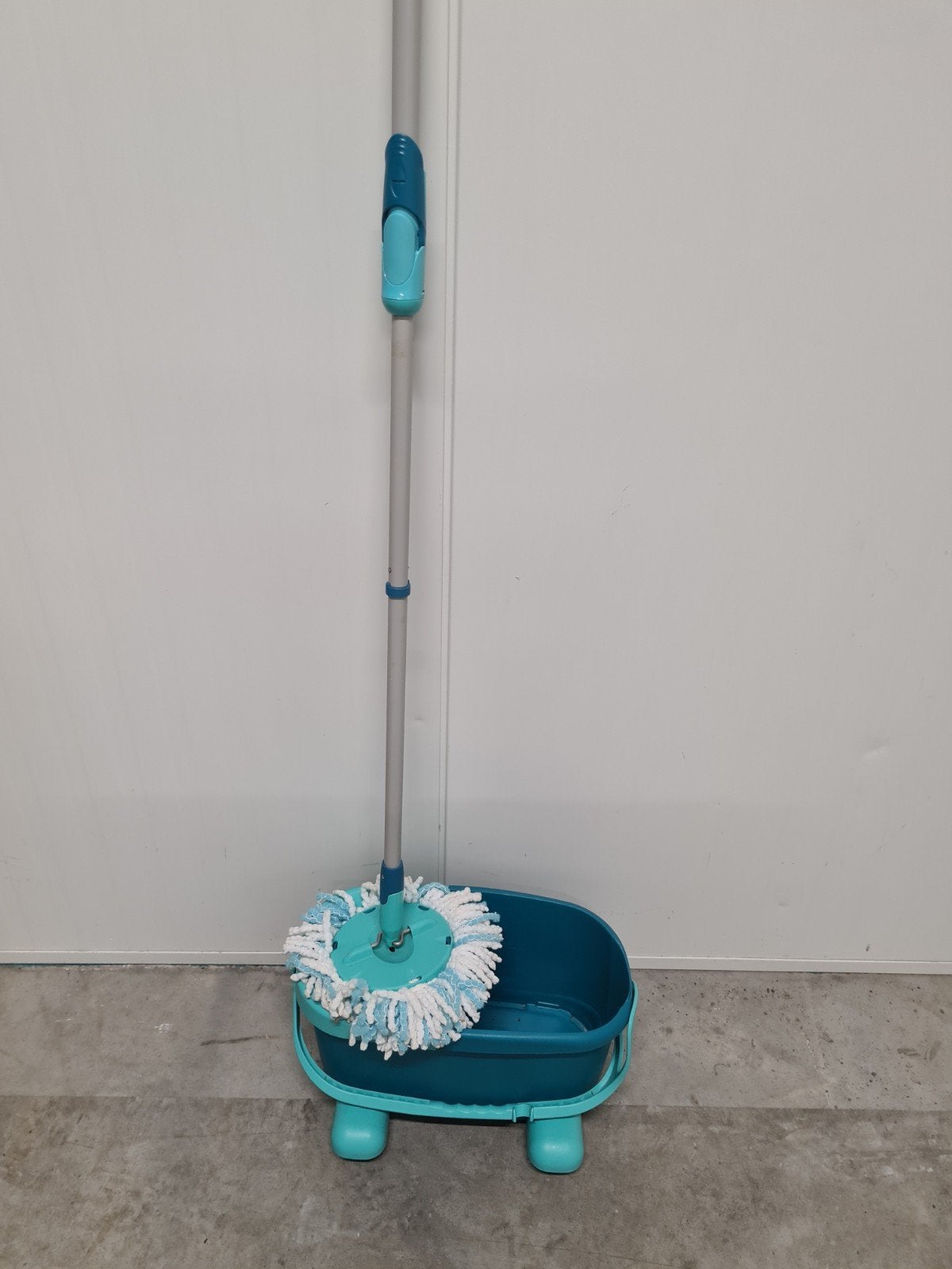 Leifheit Twist Mop met emmer en wieltjes, Ophalen