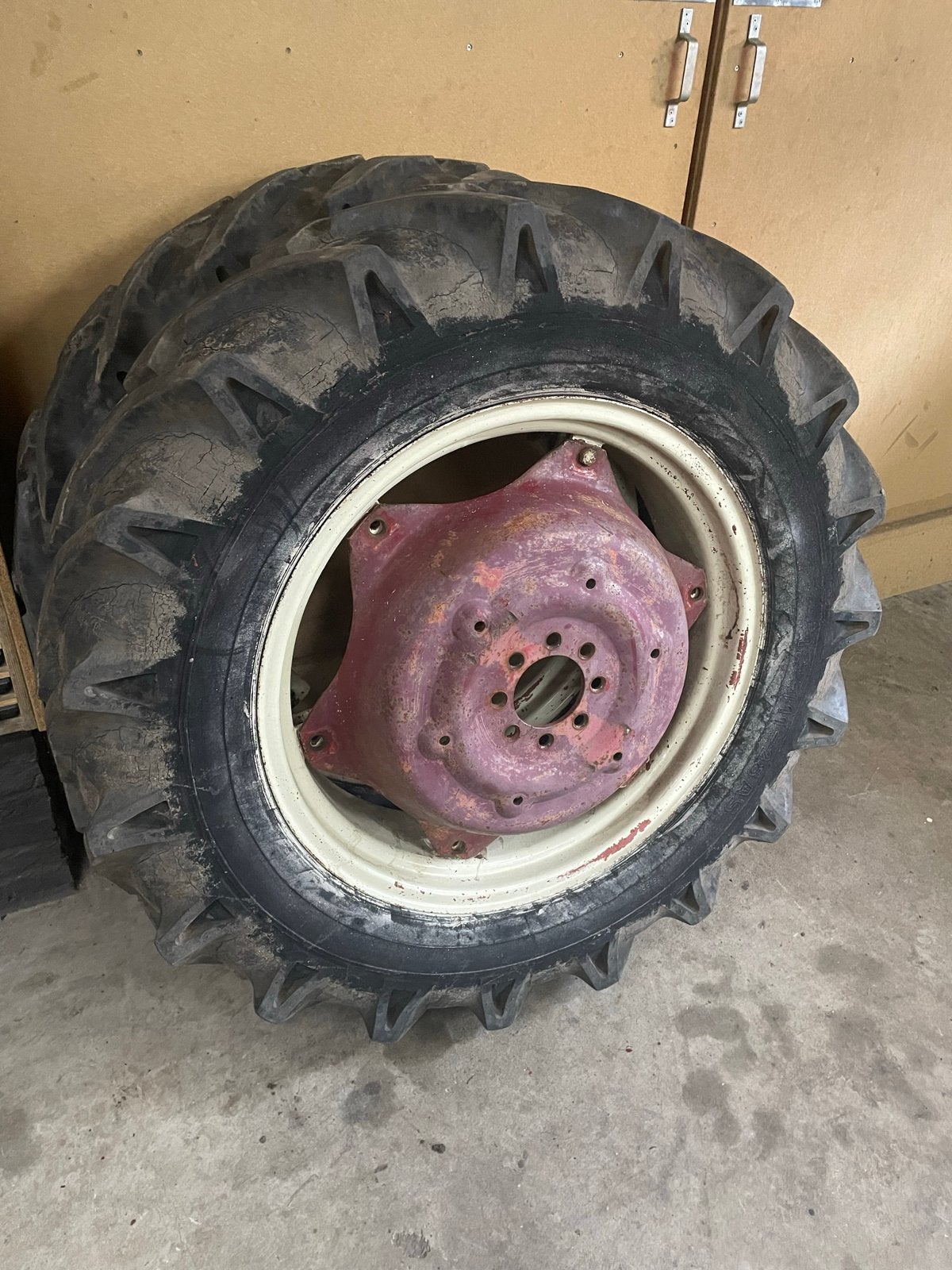 Gebruikte tractorbanden met velgen mc cormick, Ophalen of Verzenden, Gebruikt