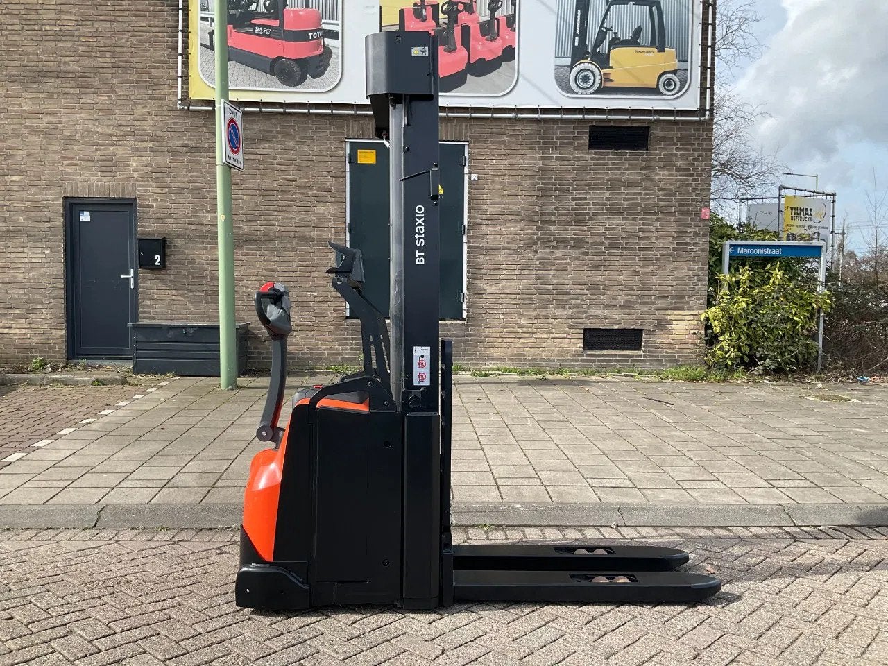 Toyota SWE145L 1450KG 5.40METER STAPELAAR / HEFTRUCK, Stapelaar, Toyota, 1000 tot 2000 kg, Marconistraat 2
3133KL  Vlaardingen, NL