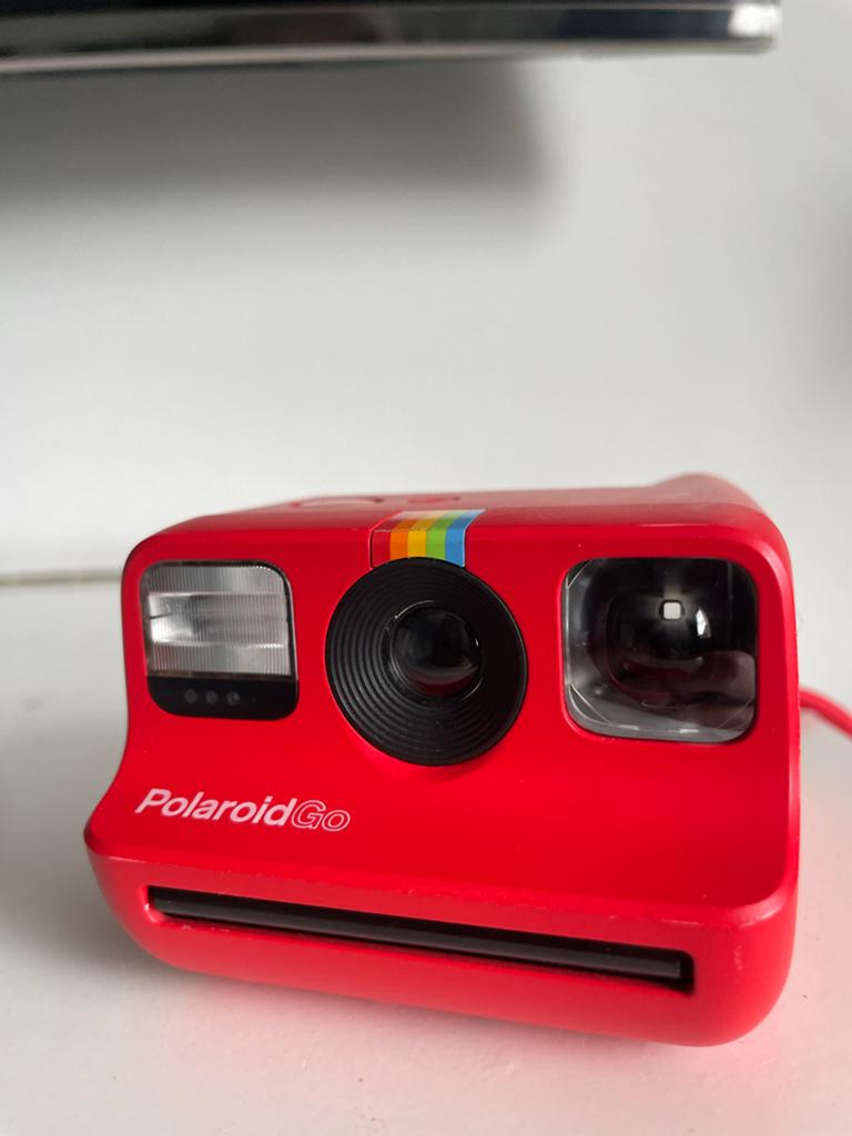 Polaroid Go Instant Camera Rood - Zo goed als nieuw, Audio, Tv en Foto, Fotocamera's Analoog, Ophalen of Verzenden, Zo goed als nieuw