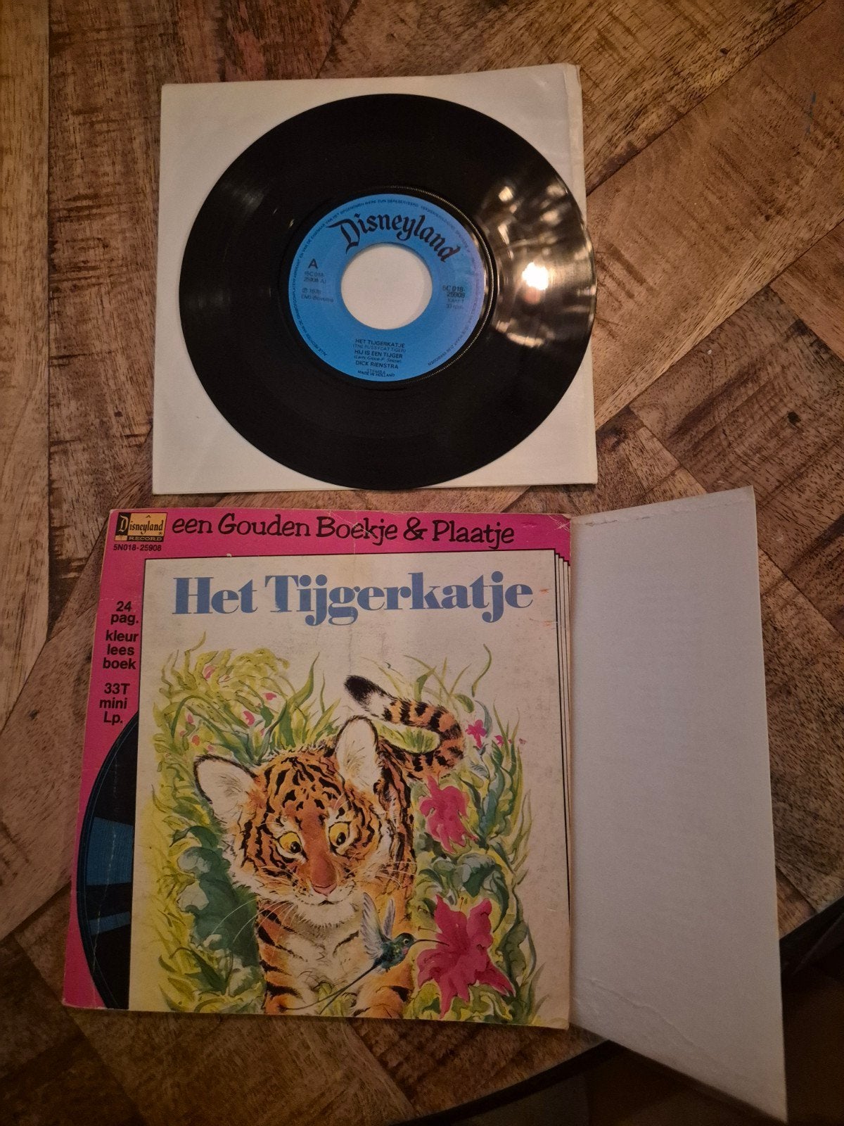 Het Tijgerkatje - Disneyland Gouden Boekje & Plaatje, Cd's en Dvd's, LP, Gebruikt, Kinderen en Jeugd, Ophalen of Verzenden