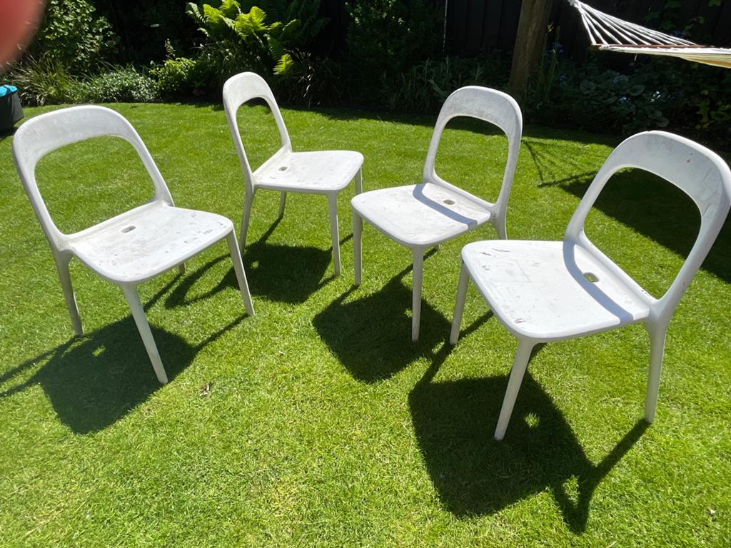 Stapelbare plastic tuinstoelen - opknappers, Tuin en Terras, Tuinstoelen, Ophalen, Gebruikt, Plastic, Stapelbaar