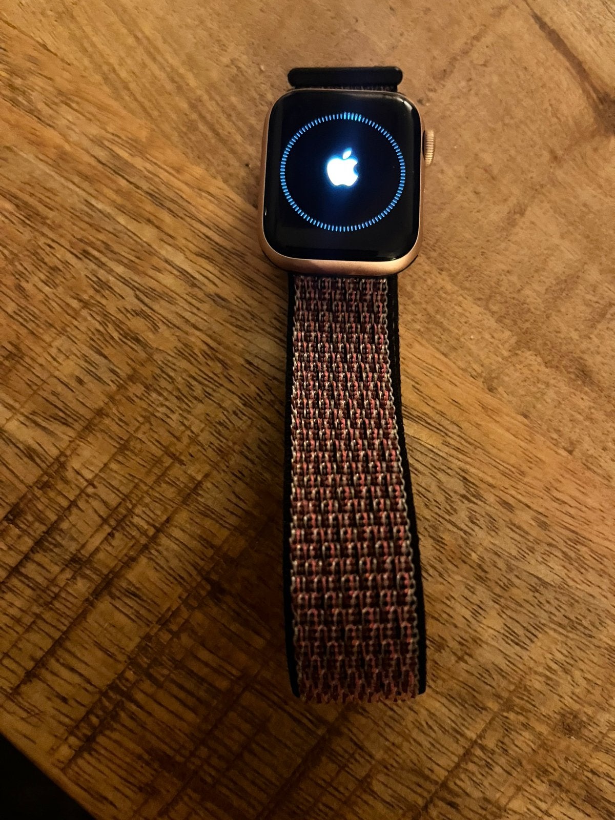 Apple watch Sport series 4 38mm, Gebruikt, Stappen, IOS, Ophalen of Verzenden