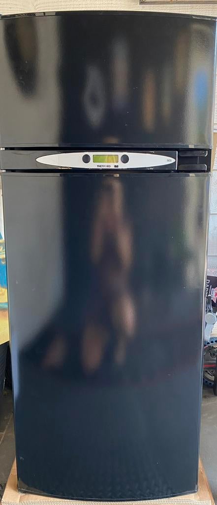 Nette Thetford koel/vrieskast. Voor caravan/camper, Minder dan 75 liter, Ophalen, Gebruikt, Met vriesvak