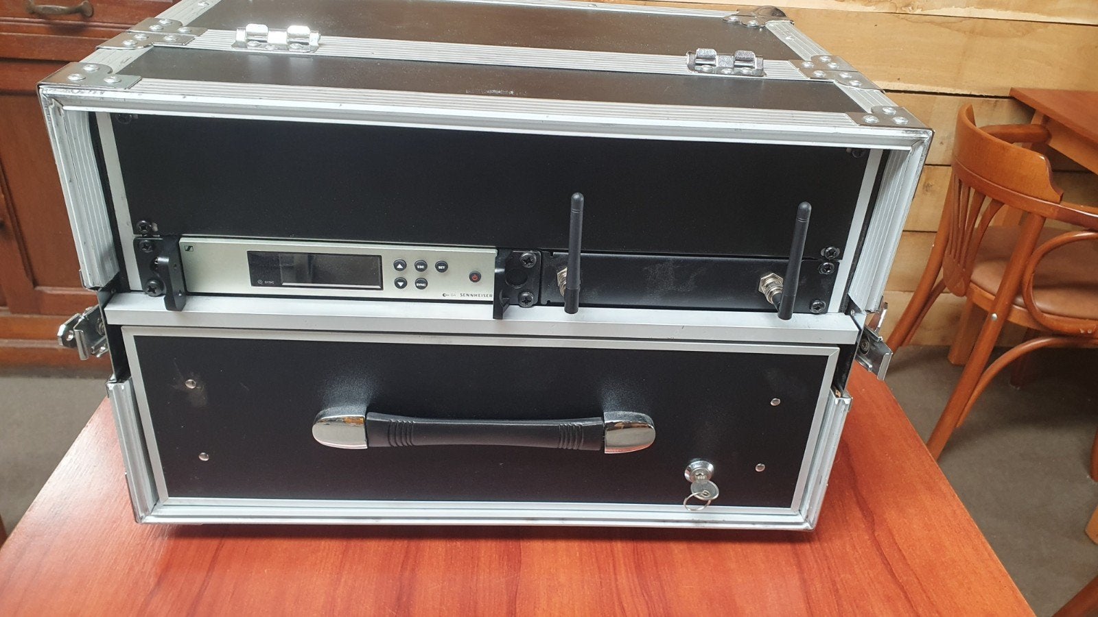 Sennheiser draadloze set hand en beltpack in flightcase, Ophalen, Zo goed als nieuw, Zangmicrofoon
