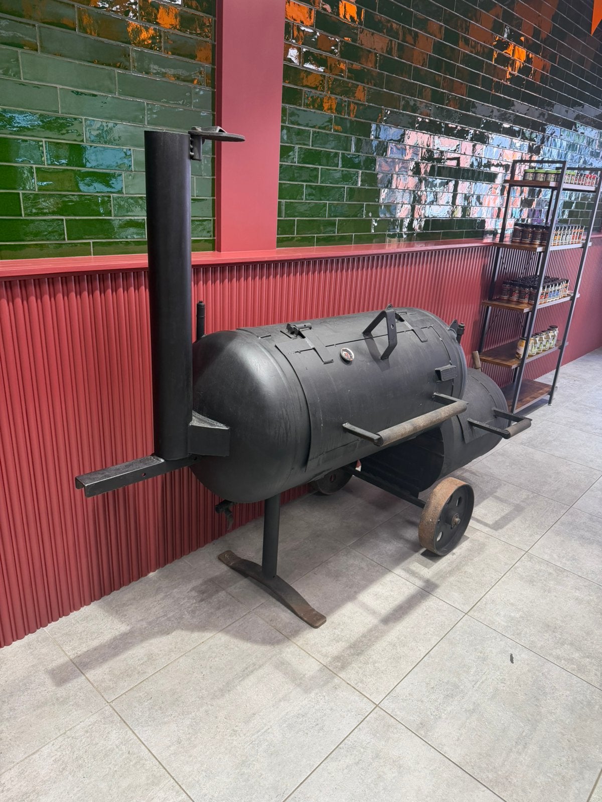 Bbq smoker mooie zware, Tuin en Terras, Houtskoolbarbecues, Ophalen, Gebruikt