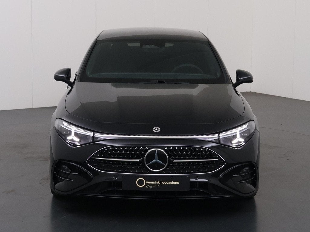 Mercedes-Benz CLA-klasse 180 Business Solution AMG | Premium, Auto's, Mercedes-Benz, CLA, 136 pk, 4 cilinders, Zwart