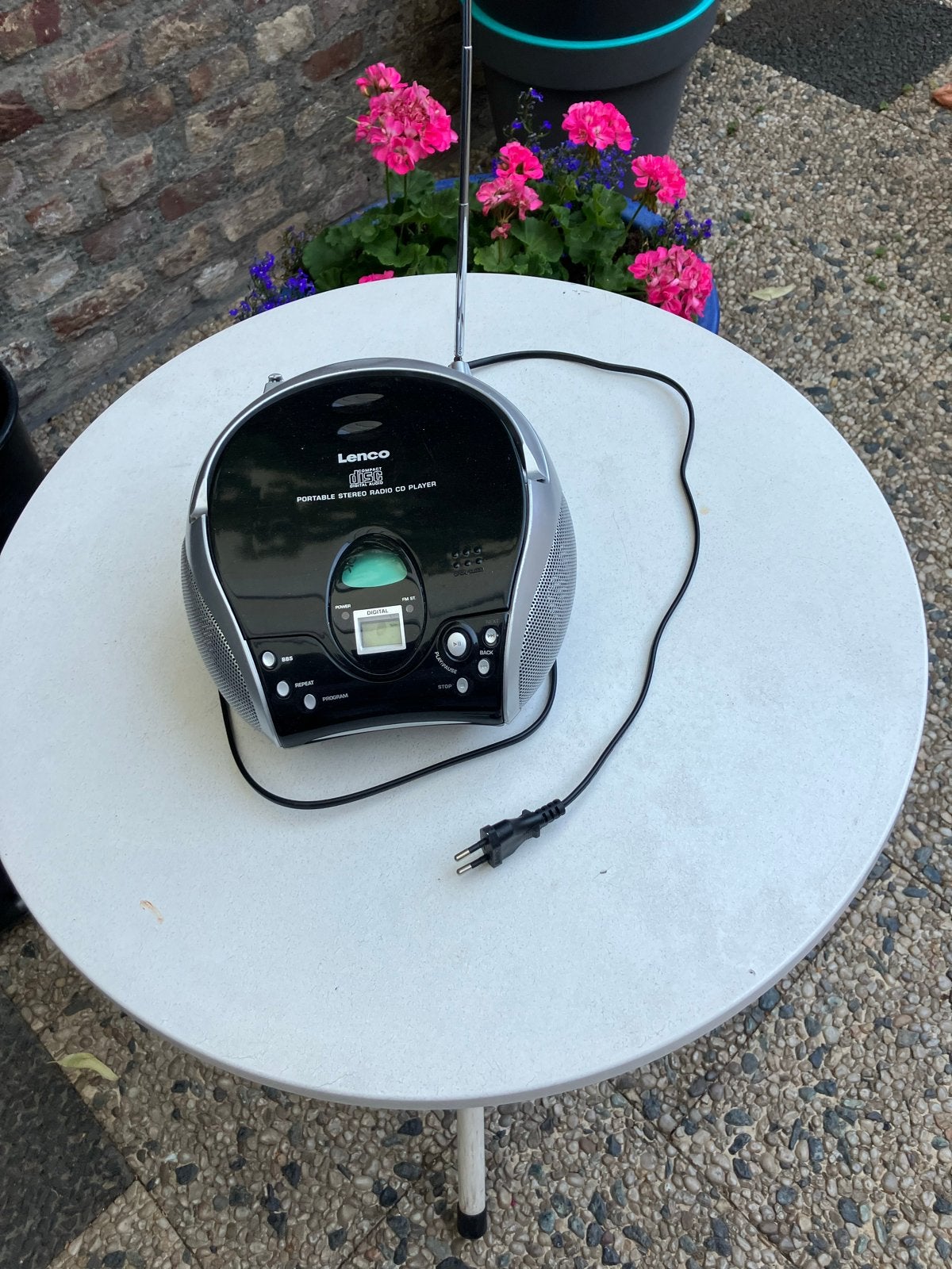 Lenco draagbare stereo radio CD-speler, Ophalen, Zo goed als nieuw, Radio, Met cd-speler