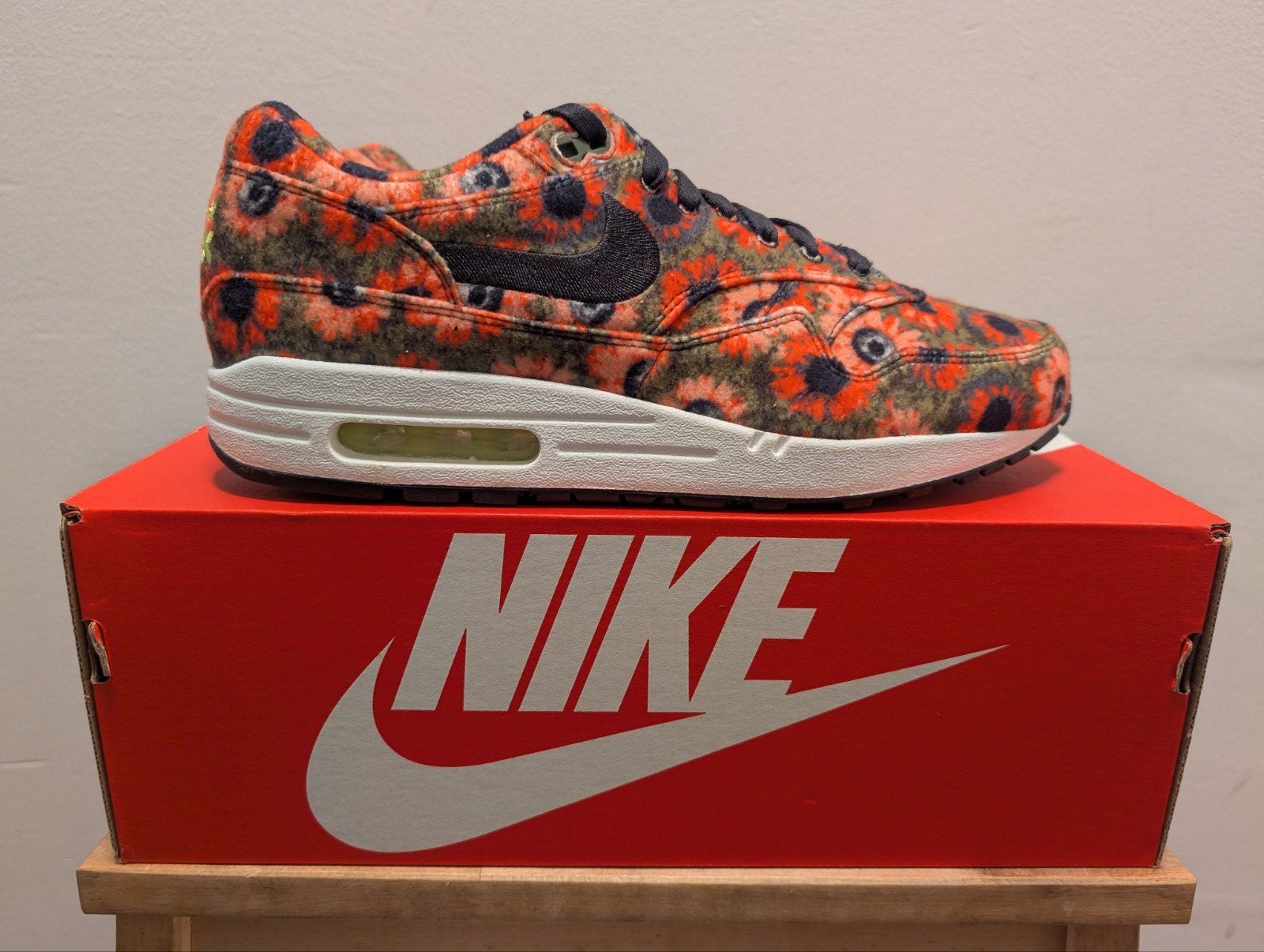 Nike Air Max 1 Solar Daisy 43, Nike air max, Overige kleuren, Nieuw, Ophalen of Verzenden
