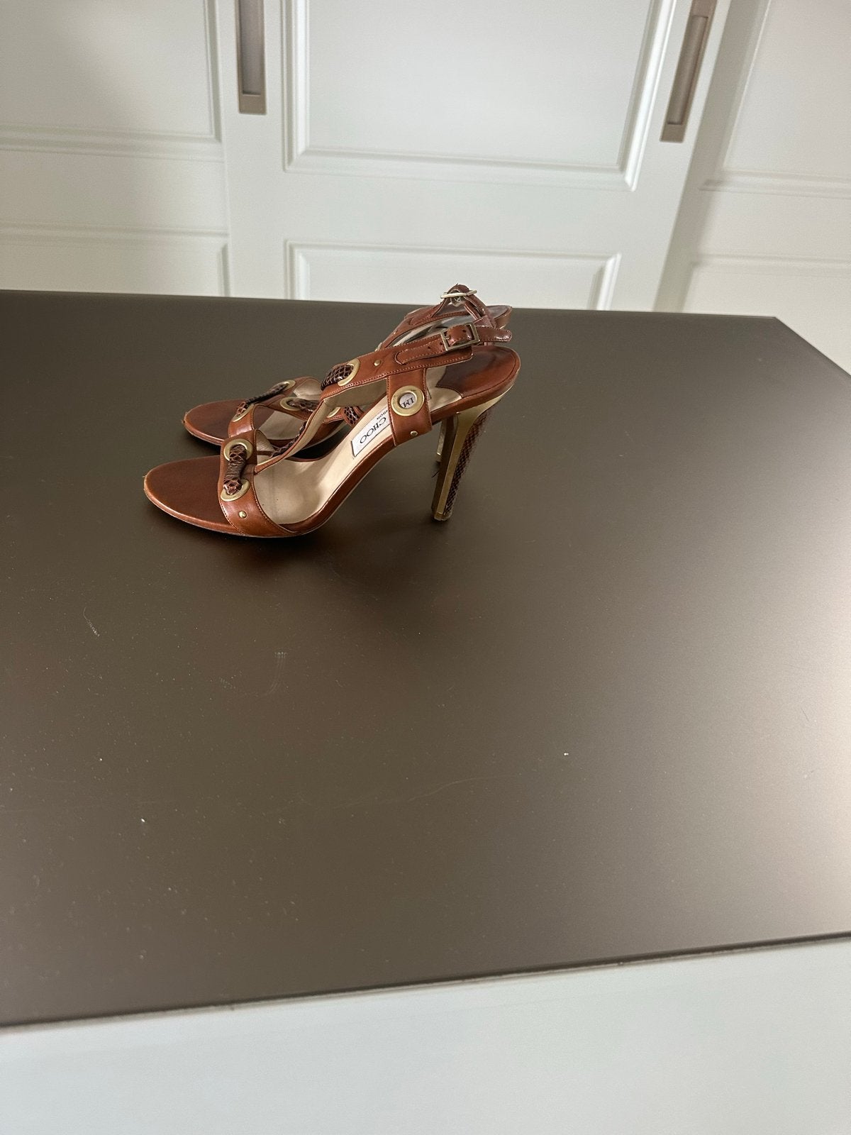 Jimmy Choo sandalen maat 39 cognac kleur, Ophalen of Verzenden, Gedragen, Bruin, Sandalen of Muiltjes