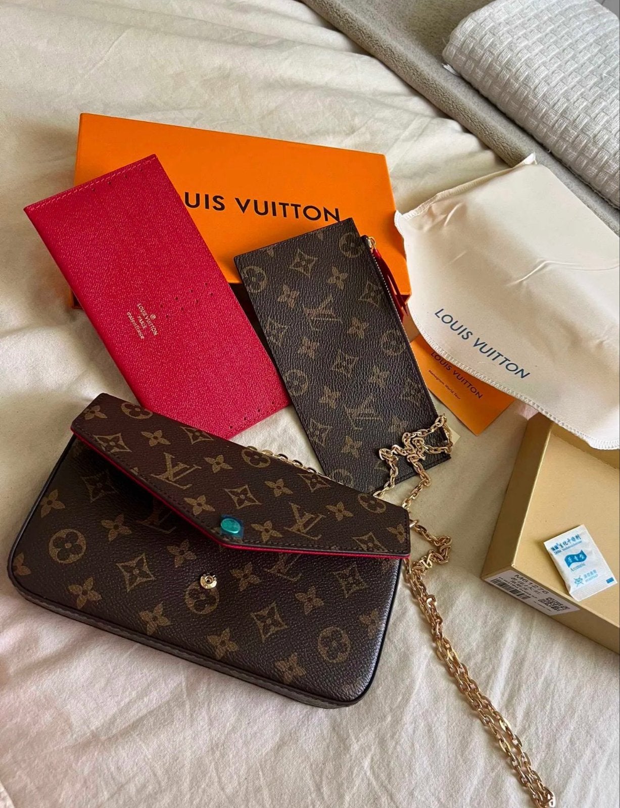 Louis Vuitton Pochette Félicie Monogram met ketting, Sieraden, Tassen en Uiterlijk, Ophalen of Verzenden, Zo goed als nieuw, Bruin
