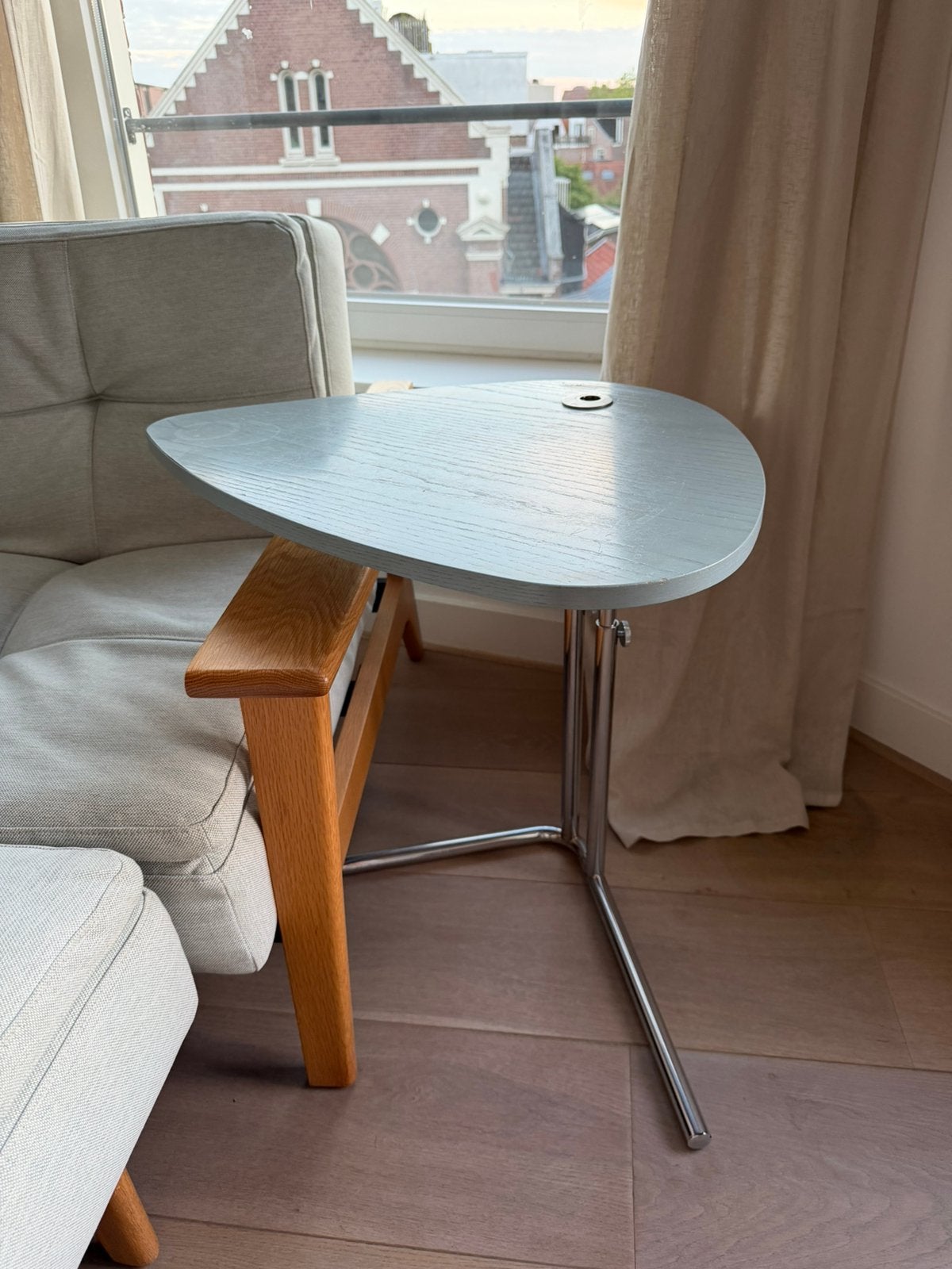 Tecta K22 Bijzettafel met verstelbaar blad, Ophalen, Zo goed als nieuw, 50 tot 100 cm, Minder dan 100 cm