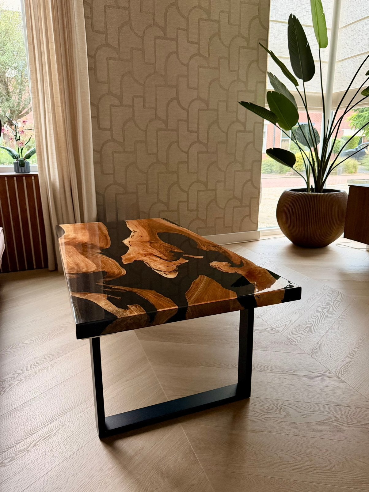 Epoxy salontafel met walnoot hout en zwart epoxy, Ophalen, Gebruikt, 100 tot 150 cm, 50 tot 100 cm