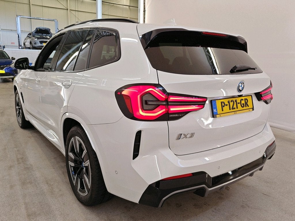 BMW IX3 80 kWh 286pk Executive | SOH 99%| Panoramadak | Park, Auto's, BMW, Achterwielaandrijving, Gebruikt, 1333 min, 24 maanden