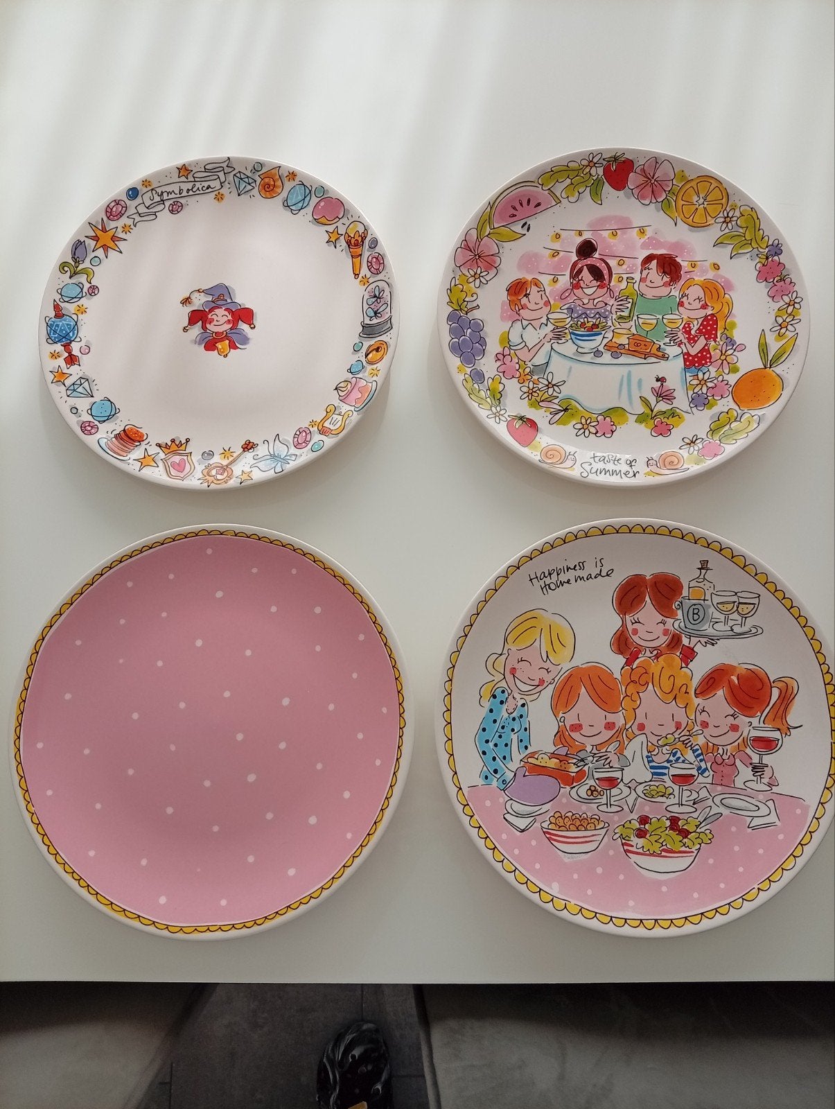 Blond Servies (meerdere series), Ophalen