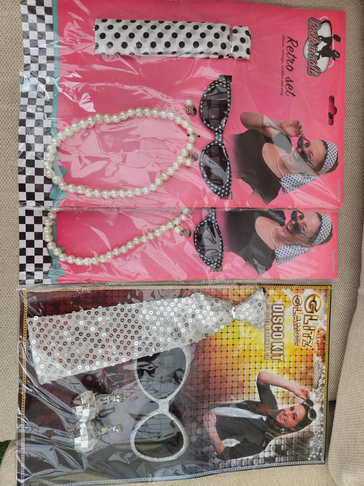 3 Nieuwe Accessoires Setjes: Disco & Retro Stijl, Ophalen of Verzenden, Nieuw, Feestartikel, Carnaval
