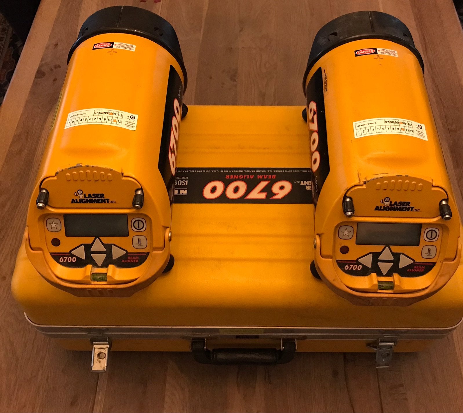 2x Rioollaser lijnlaser afschotlaser riool lijn laser, Ophalen, Zo goed als nieuw