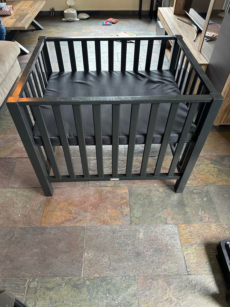 Bopita Box Zwart met Boxmatras gebruikt, Kinderen en Baby's, Boxen, Ophalen, Gebruikt, Vierkant, In hoogte verstelbaar