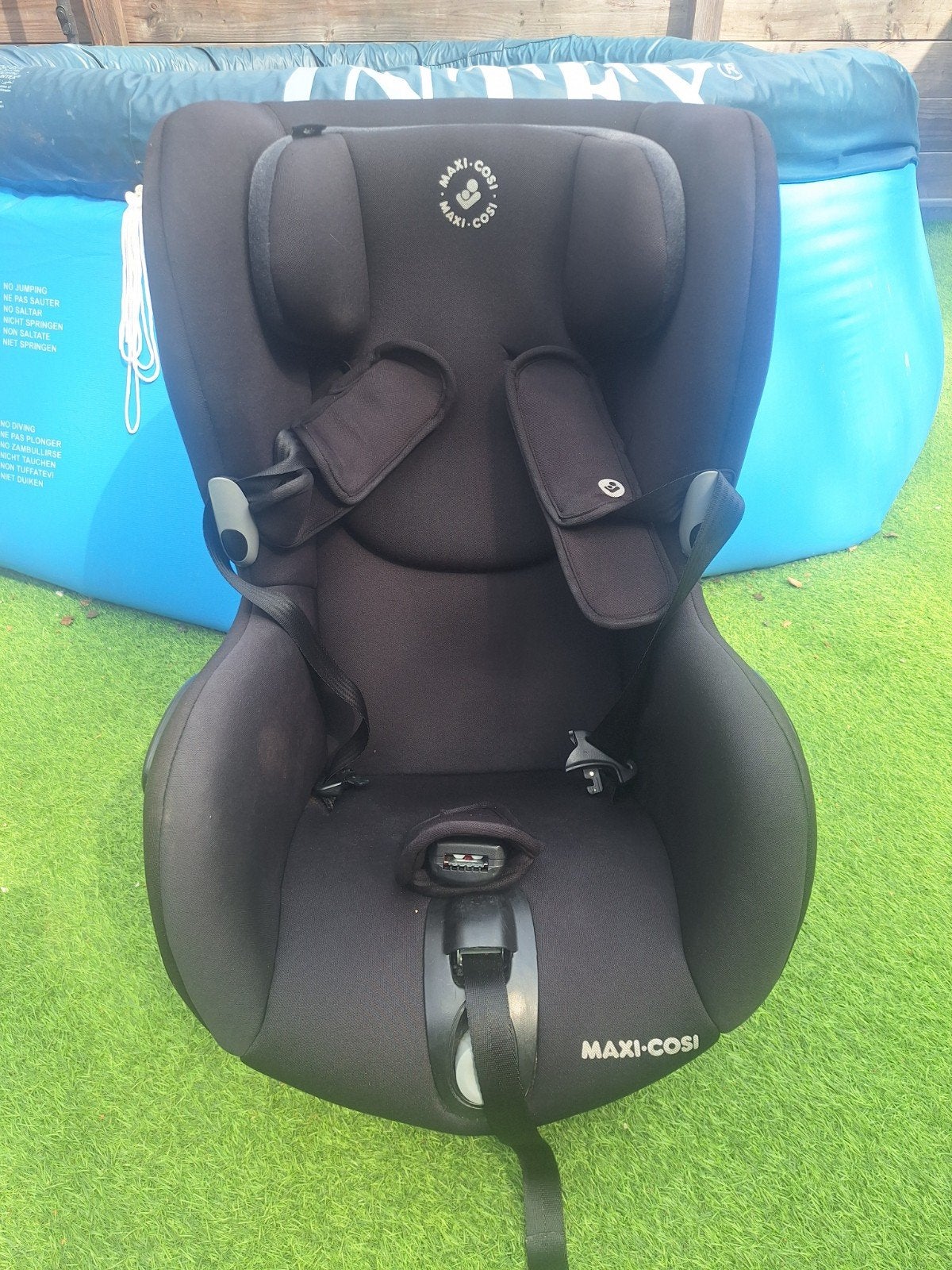 Maxi-Cosi Axiss autostoel - Draaibaar en veilig, Ophalen, 9 t/m 18 kg, Zijbescherming, Maxi-Cosi