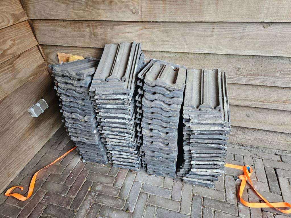 Dakpannen vlakke mulden, Doe-het-zelf en Verbouw, Dakpannen en Dakbedekking, Ophalen, Steen of Klei, 15 m² of meer, Dakpannen