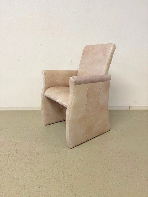 Mooie, comfortabele handgeverfde rundleren fauteuil, Huis en Inrichting, Fauteuils, Ophalen, Gebruikt, Minder dan 75 cm, Leer