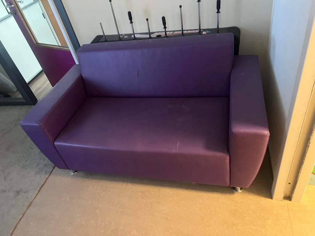 Paarse bank, Huis en Inrichting, Banken | Bankstellen, Ophalen, Gebruikt, 150 tot 200 cm, Tweepersoons