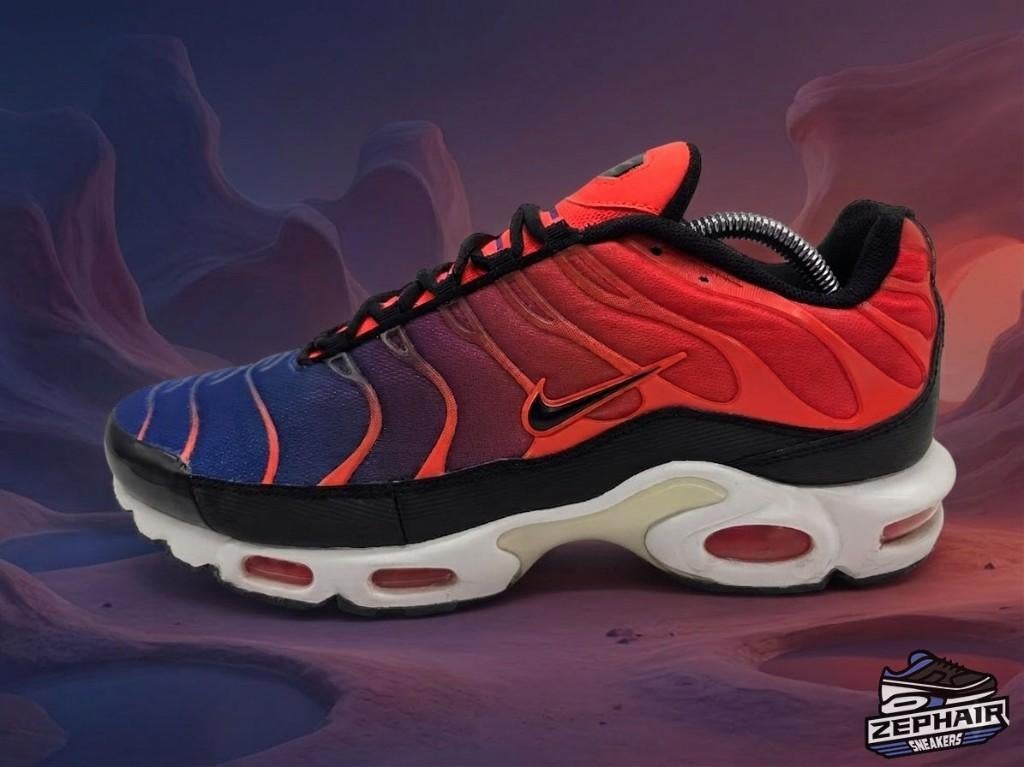 Nike Air Max Plus TN 'Gradient Pack/Total Crimson' EU45 2018, Kleding | Heren, Schoenen, Gedragen, Sneakers of Gympen, Overige kleuren