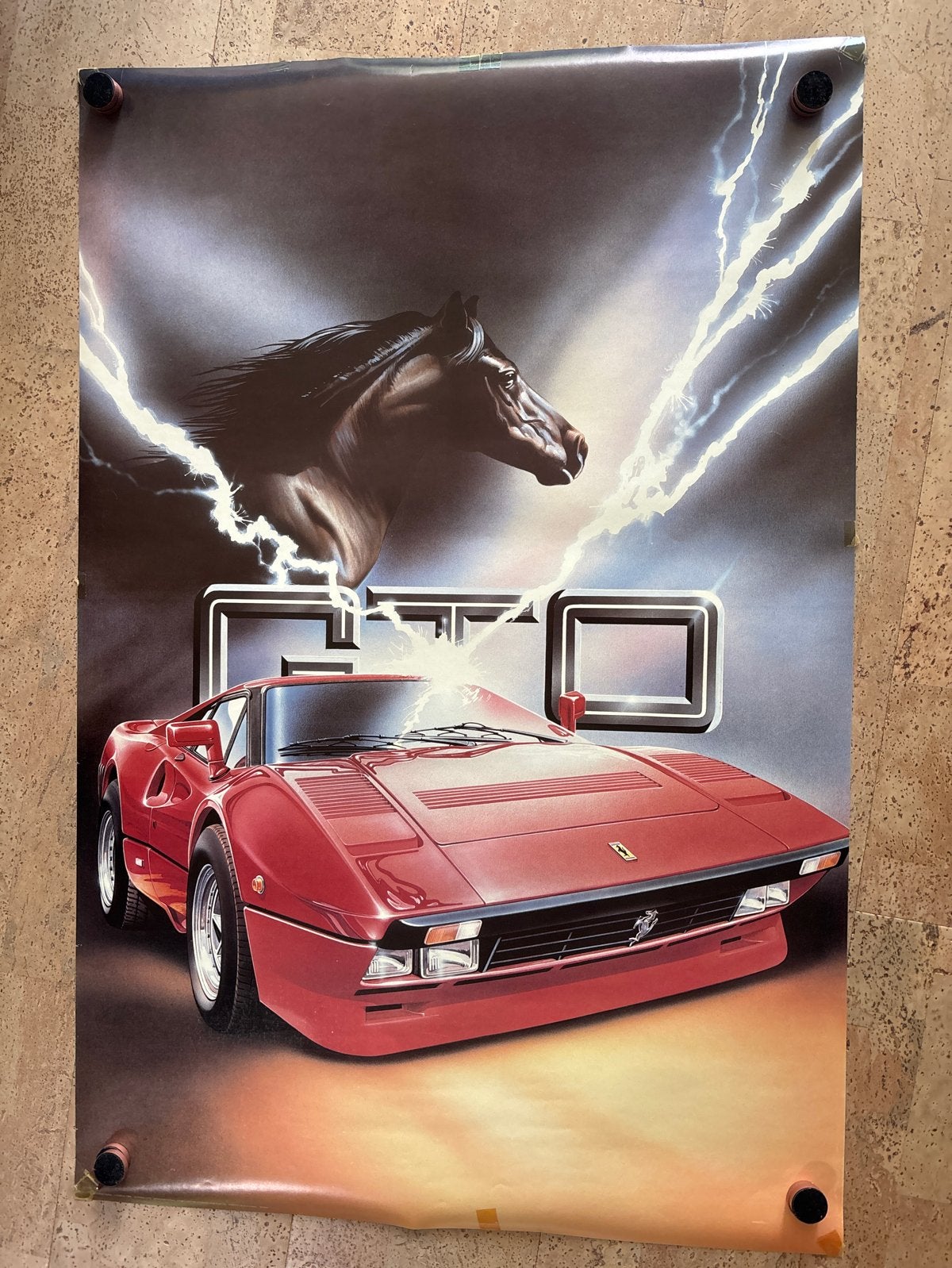 Vintage Poster: Ferrari Testarossa en Paard met Bliksem, Deurposter of groter, Ophalen of Verzenden, Overige onderwerpen, Rechthoekig Staand